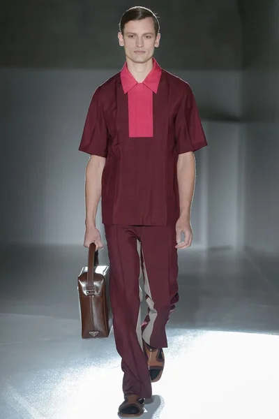 Look 29